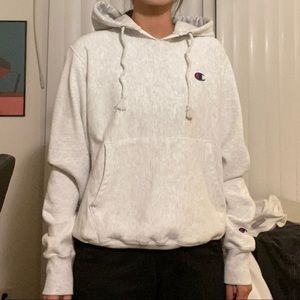 Heather Grey champion / urban outfitters hoodie Small